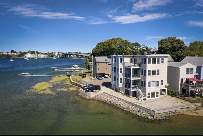 Building Photo - 43 March St