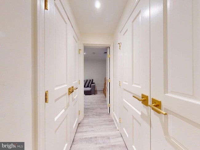 Building Photo - 1808 Riggs Pl NW