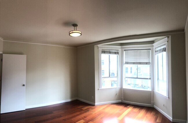 Building Photo - 1225 Hyde St