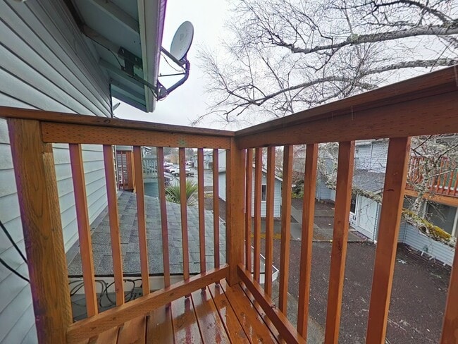 Building Photo - 2 Bedroom Townhouse ~ South Corvallis