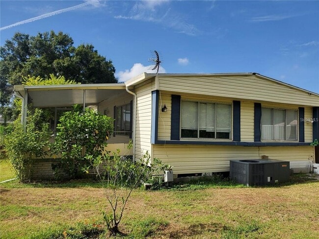 Building Photo - 3532 Lazy Lake Dr N