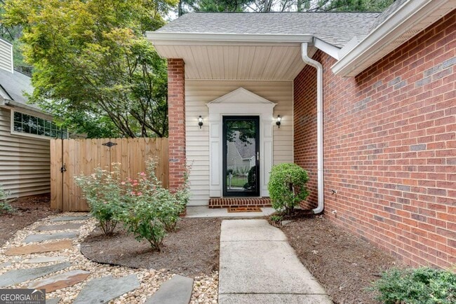 Building Photo - 258 Dennis Dr