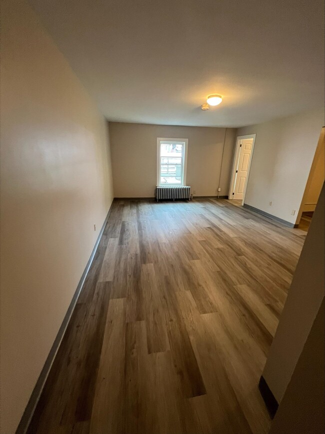 Building Photo - 1101 Elm St