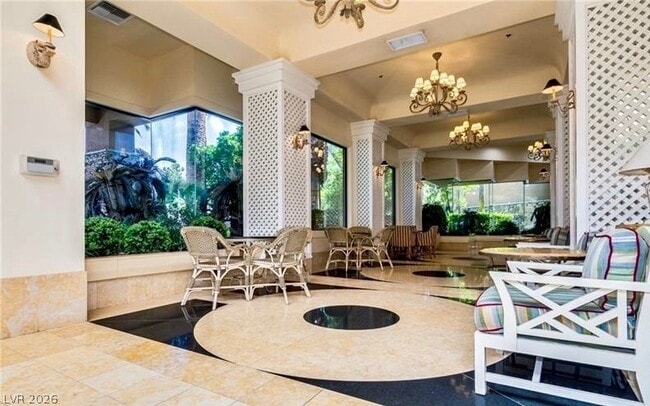 Building Photo - 40 Chateau Whistler Ct