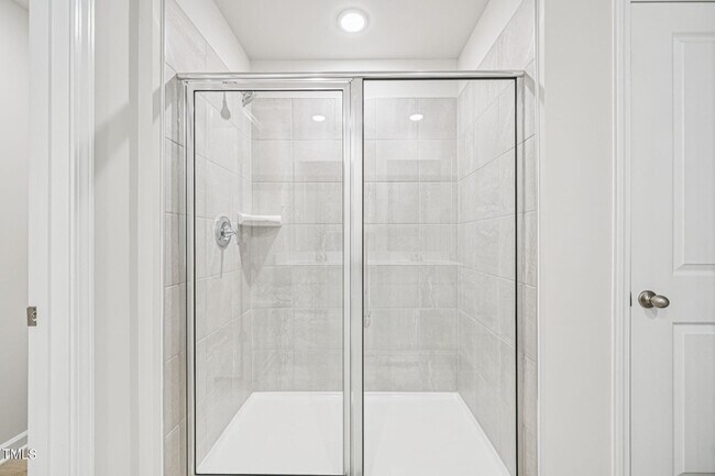 Building Photo - 721 Deschutes Dr