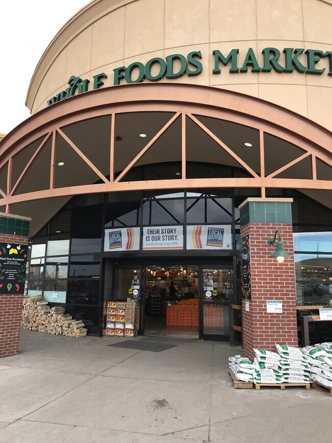 Building Photo - 9250 E Girard Ave