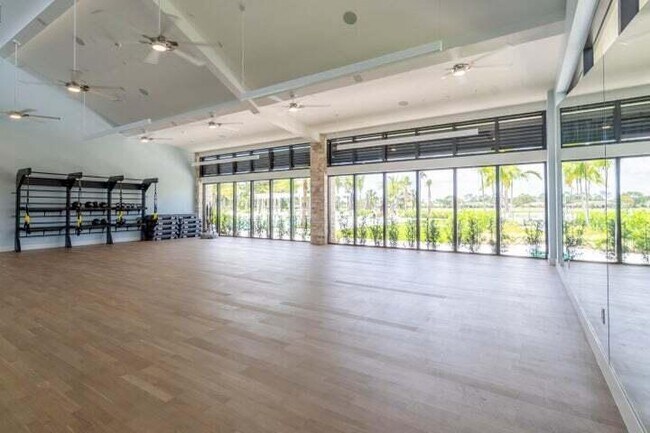 Building Photo - 12829 Briarlake Dr