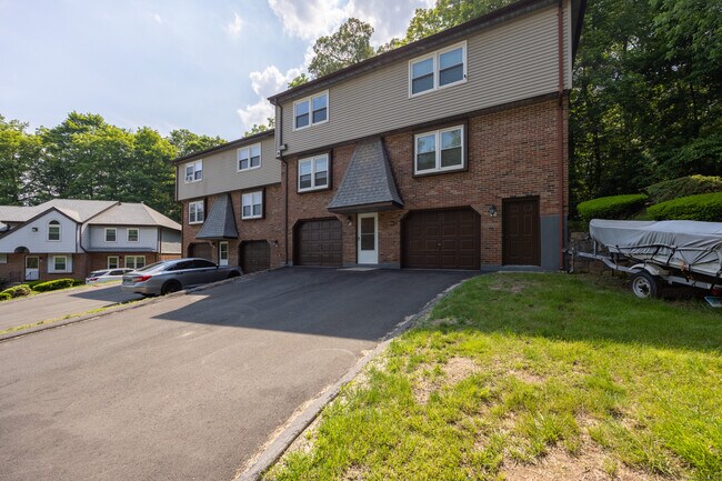 Building Photo - 74 Nutmeg Dr