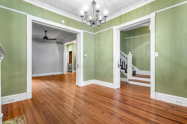 Building Photo - FAN DISTRICT HOME WITH 3 BEDROOMS AND 3 FULL BATHS