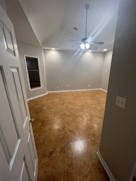 Building Photo - 1117 2nd St