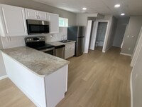 Building Photo - 3301 Main St