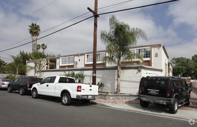Primary Photo - 13862 Ponderosa St
