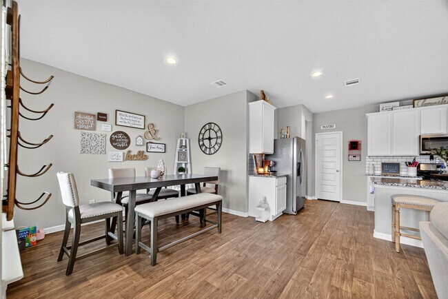 Building Photo - 13009 Leisure Cove Dr