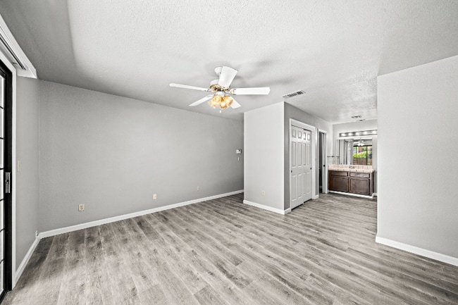 Building Photo - 7456 Santa Susana Way