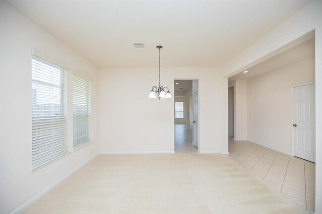 Building Photo - 7427 Boerne Creek Dr