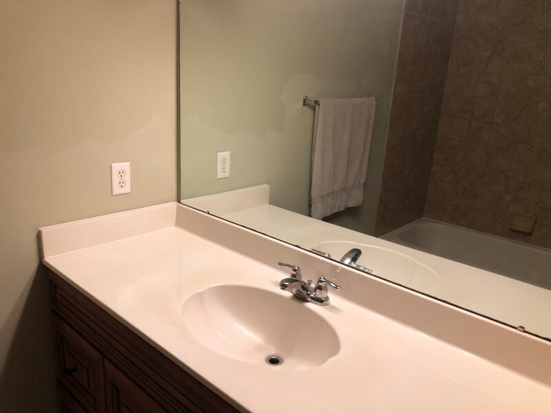 Building Photo - 304 Gary Cir