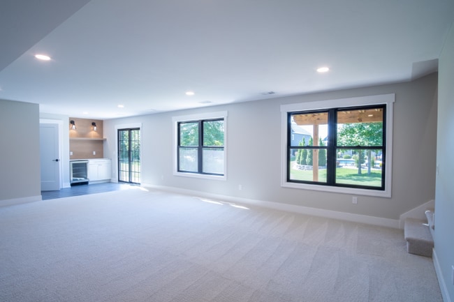 Building Photo - 7269 Yellowstone Dr