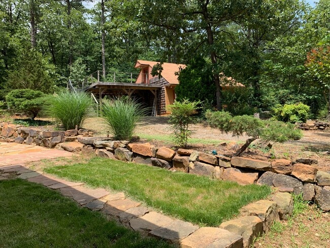 Building Photo - 31041 Dove Ln