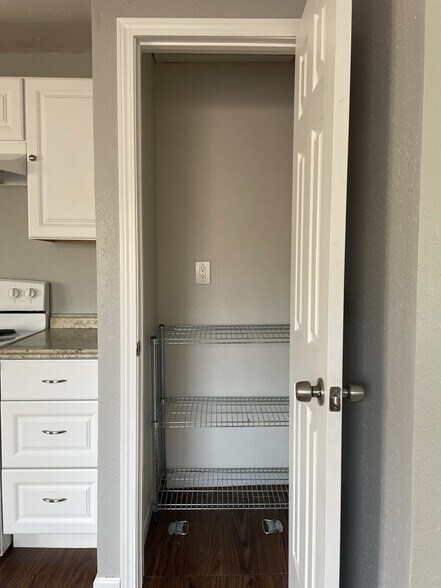 Building Photo - 3226 SE Rockwood St