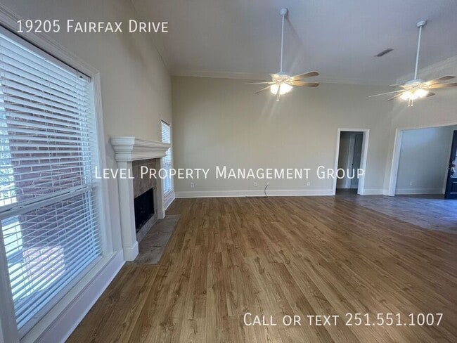 Building Photo - 19205 Fairfax Dr