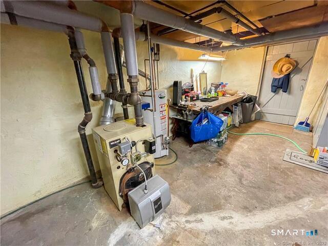 Building Photo - 16 Meriden Ave