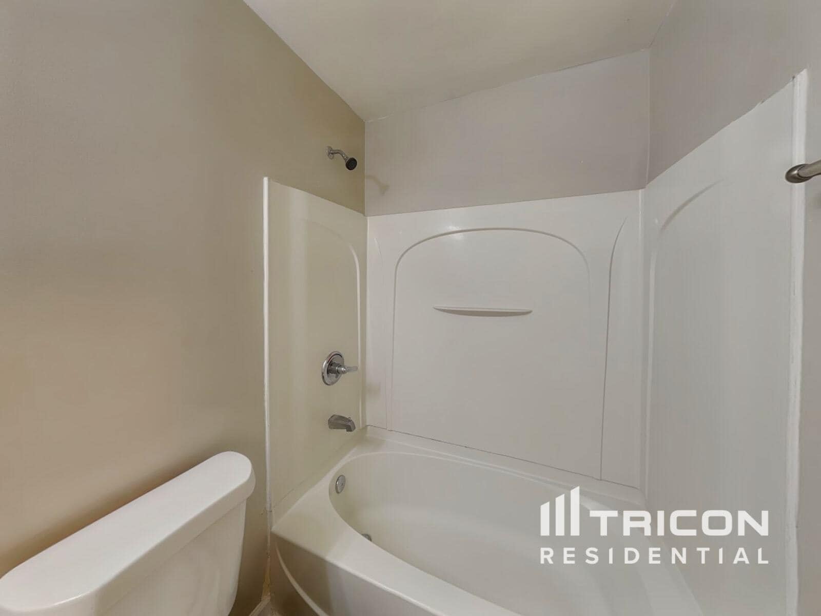 Building Photo - 728 Celeste Ln