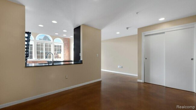 Building Photo - 3100 Woodward Ave