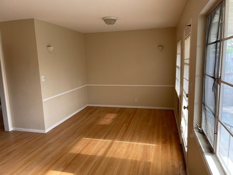 Building Photo - 10513 Grovedale Dr