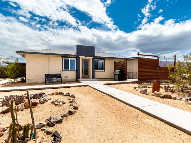 Building Photo - 74847 29 Palms Hwy