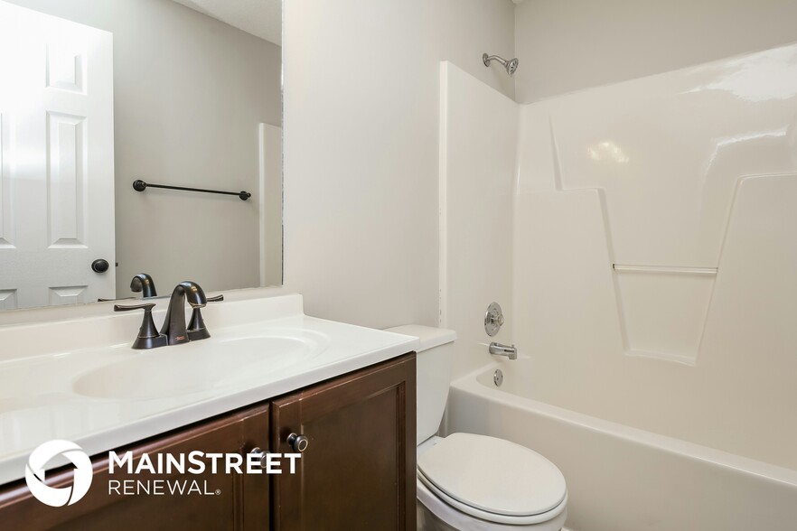 Building Photo - 99 BOX CAR WAY W