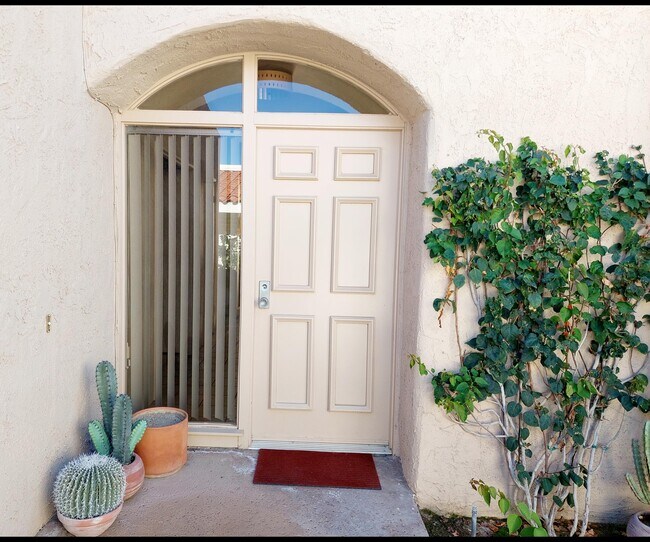 Building Photo - 45885 Algonquin Cir