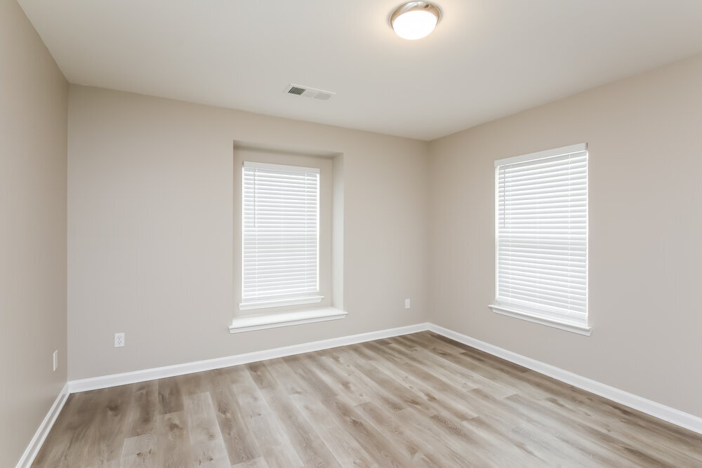 Building Photo - 315 Yellow Iris Rd SE