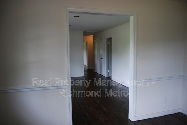 Building Photo - 4515 Olney Dr