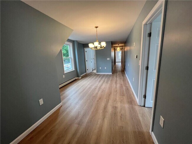 Building Photo - 9 Turner Ave