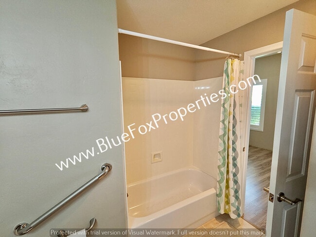 Building Photo - 12628 N Running Coyote Dr