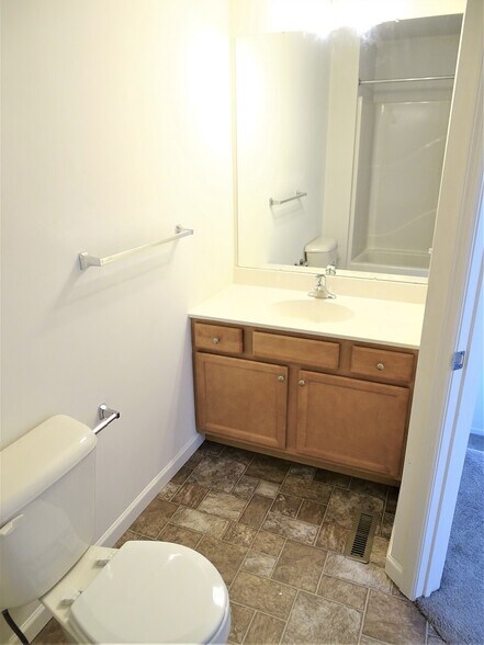 Building Photo - 126 Wheatstone Ln