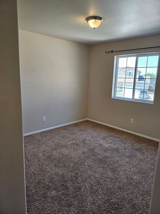 Building Photo - 5112 Tabor Lane