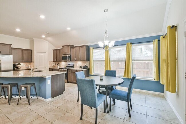 Building Photo - 23741 Juniper Valley Ln