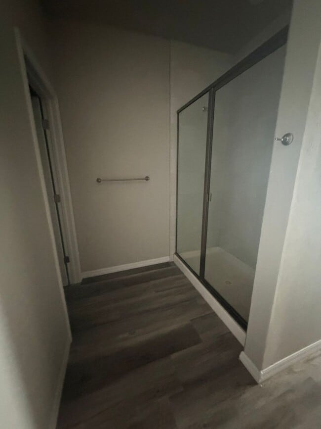 Building Photo - 309 Panorama Ave