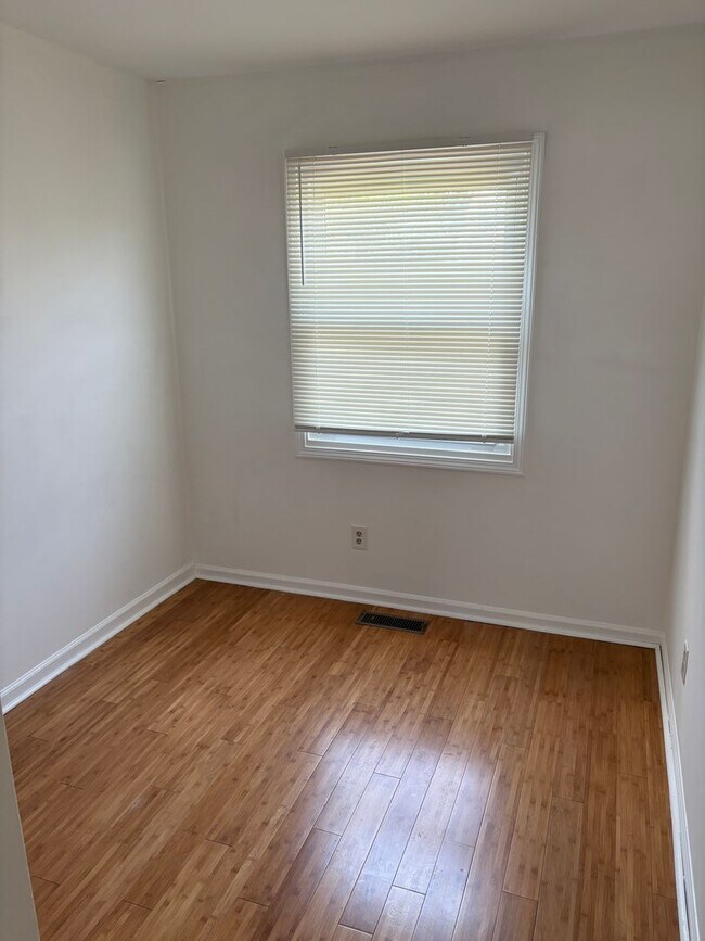 Building Photo - 3 Bed Single family in Morton