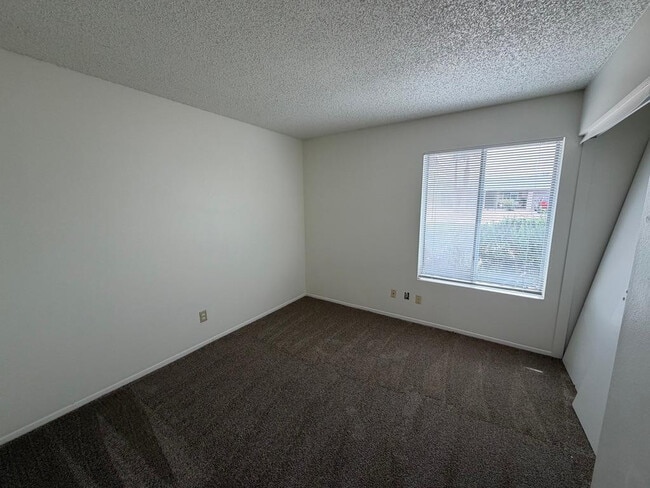 Building Photo - 5102 E Bannock St