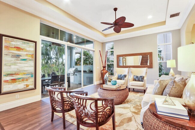 Building Photo - 124 Tulip Tree Ct