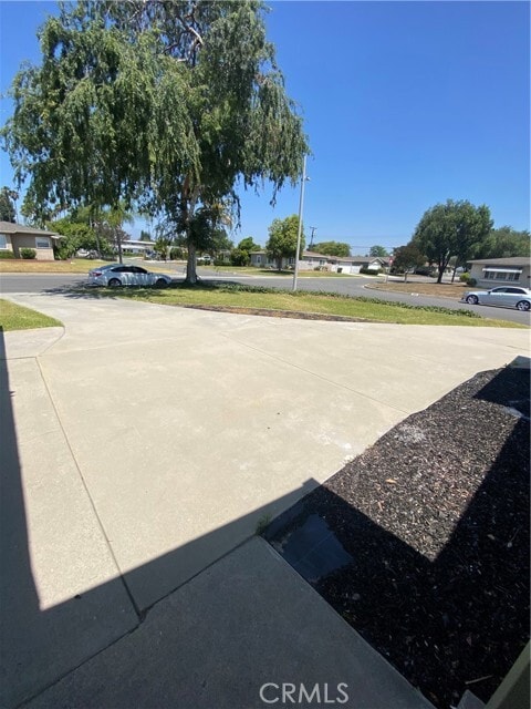 Building Photo - 2310 W Ituni St