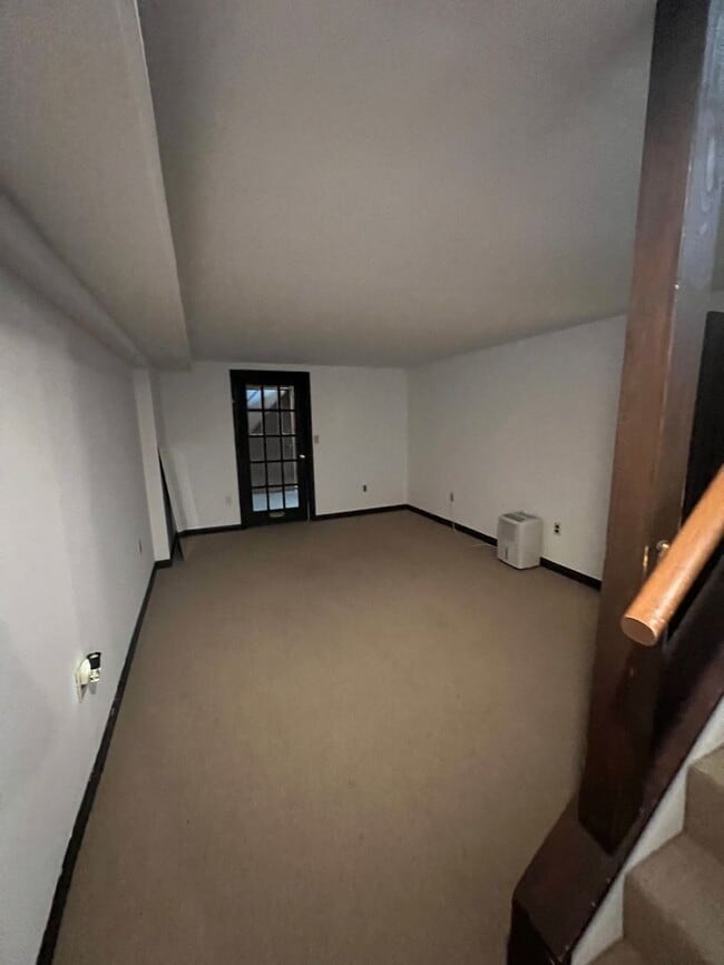 Building Photo - 2 Bedroom Townhome in Carlisle