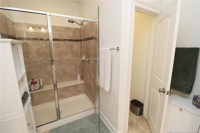 Building Photo - 556 Balsam Fir Dr