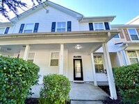 Building Photo - Bluffton Park Townhouse for Rent - Close t...