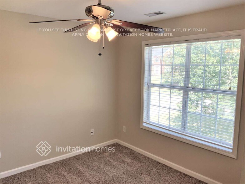 Building Photo - 260 Saddle Ridge Way