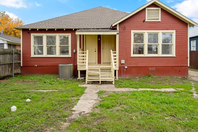 Building Photo - 2511 Lipscomb St