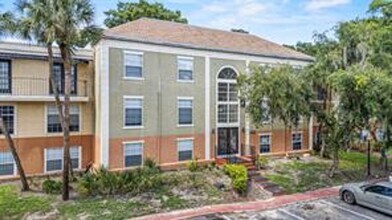 Building Photo - 2 Bedroom/2 Bathroom 3rd Floor Condo @ Cyp...