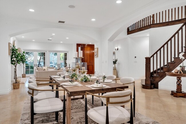 Primary Photo - GORGEOUS 7 BED 6.5 BATH FOR LEASE IN BEVER...